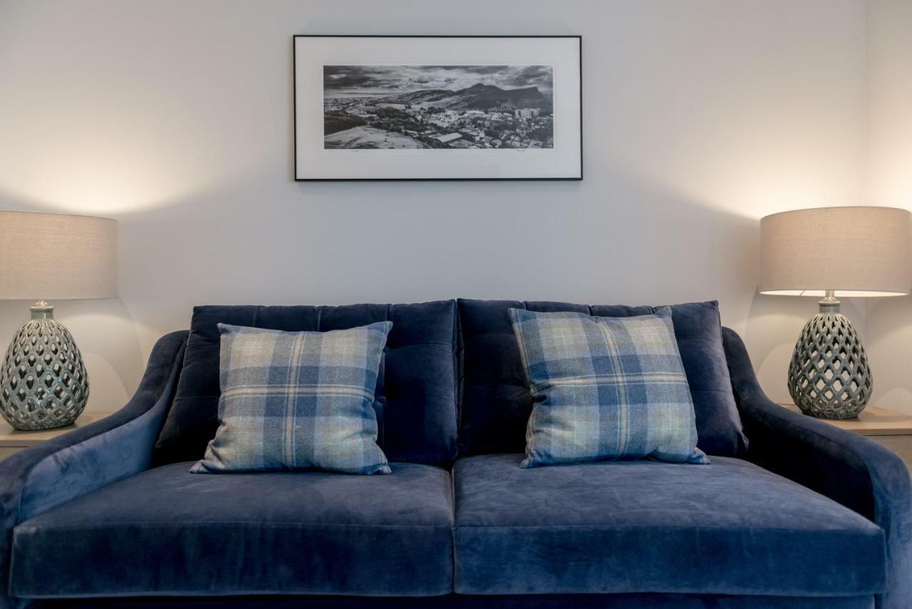 Destiny Scotland - Royal Mile Residence Edinburg Exteriör bild